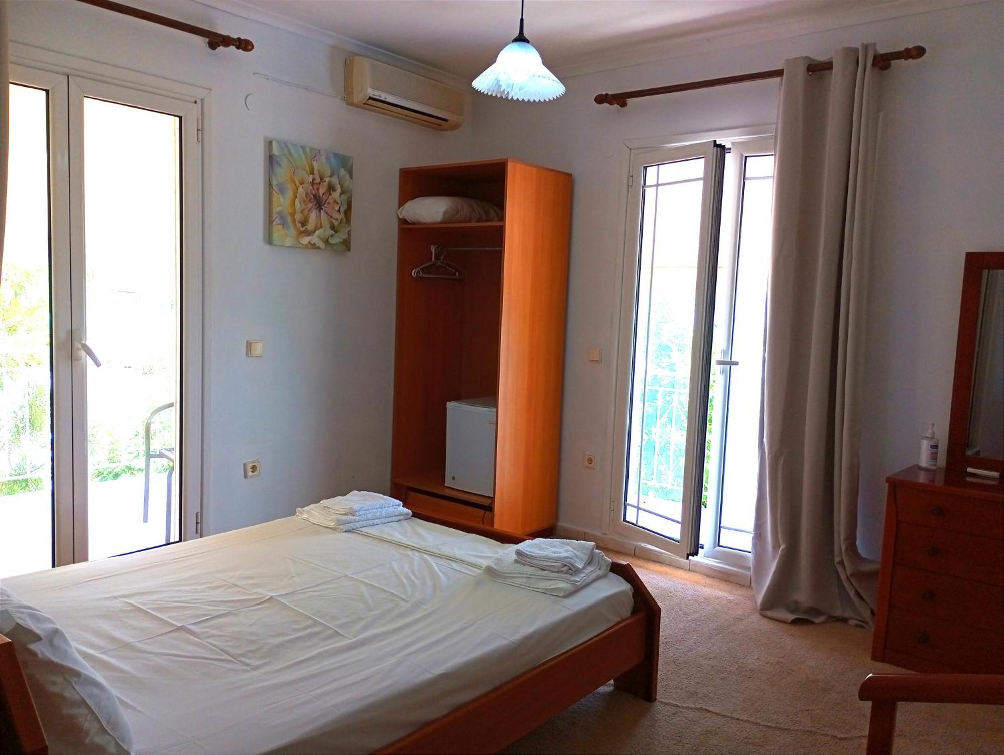 Отель Aleka'S House Никиана Экстерьер фото