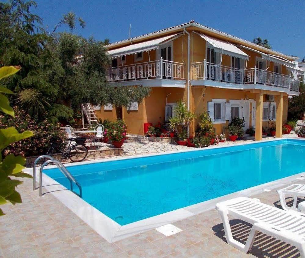 Отель Aleka'S House Никиана Экстерьер фото