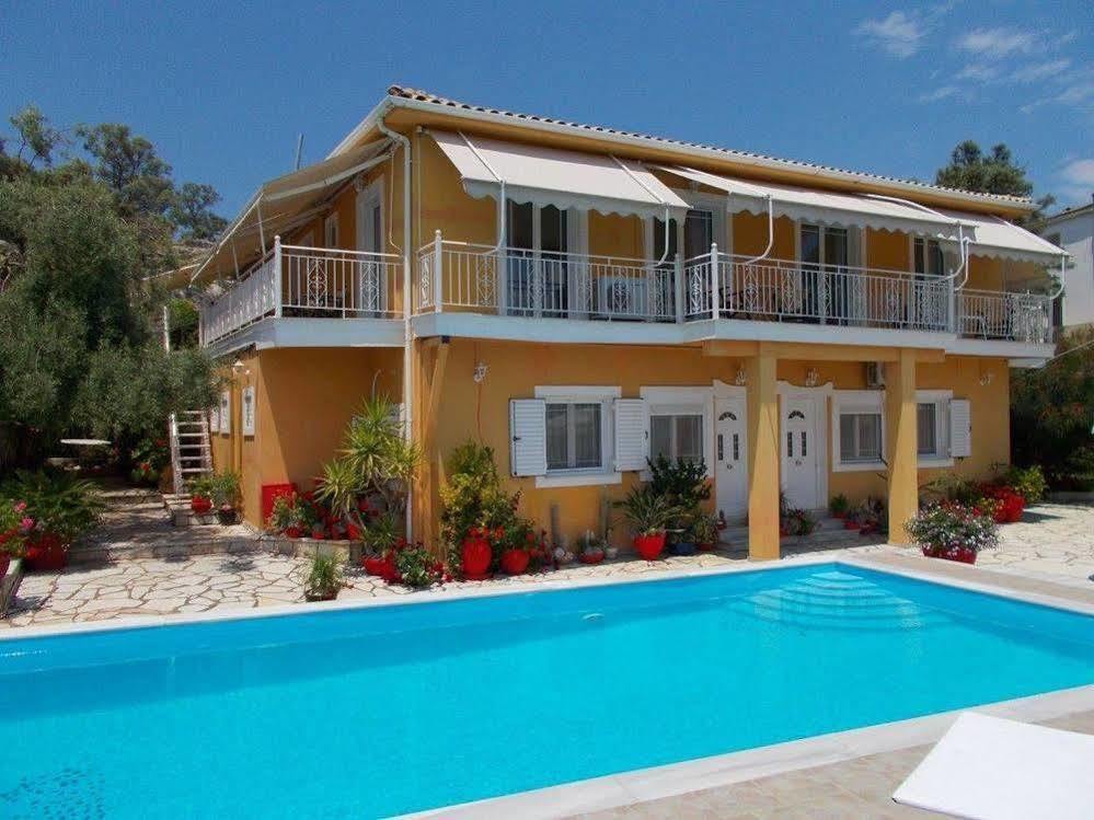 Отель Aleka'S House Никиана Экстерьер фото